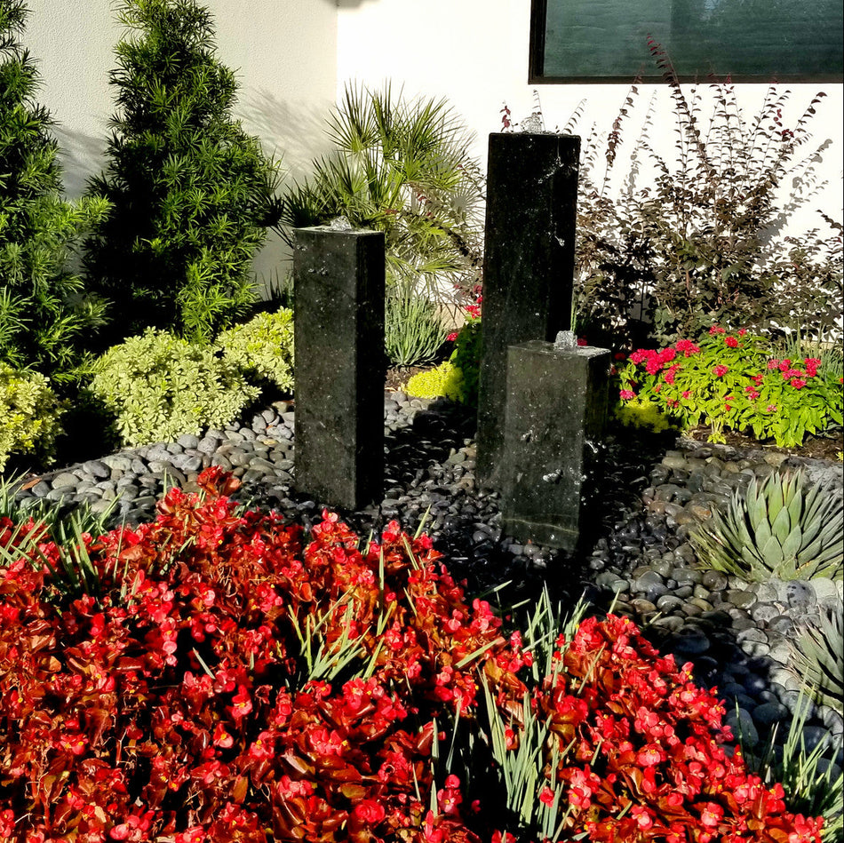 Blue Thumb Smooth Black Granite Fountain