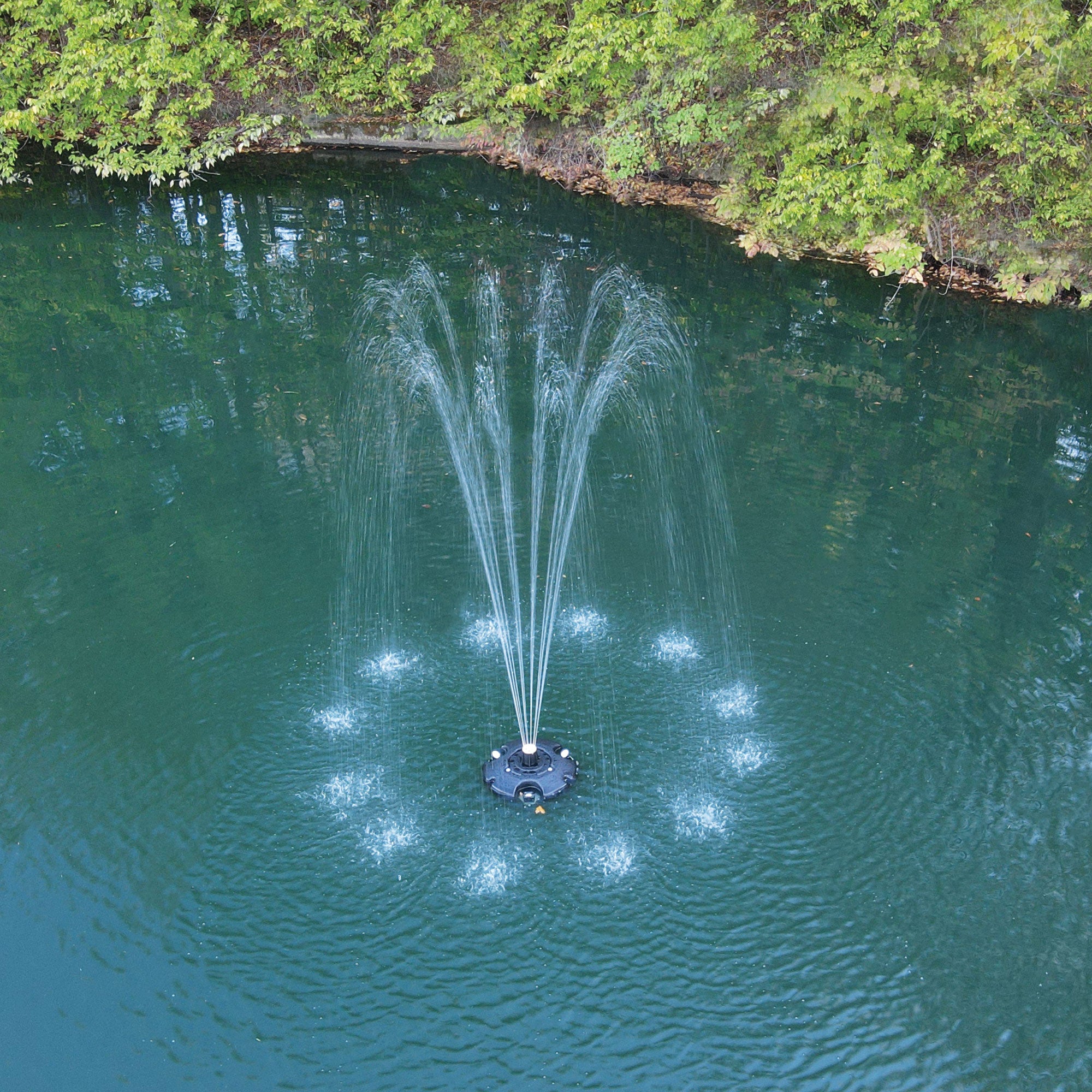 Oase PondJet Eco Floating Fountain - Thumbnail 5